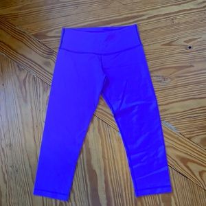 Light purple Never Worn Lululemon pants Size 6